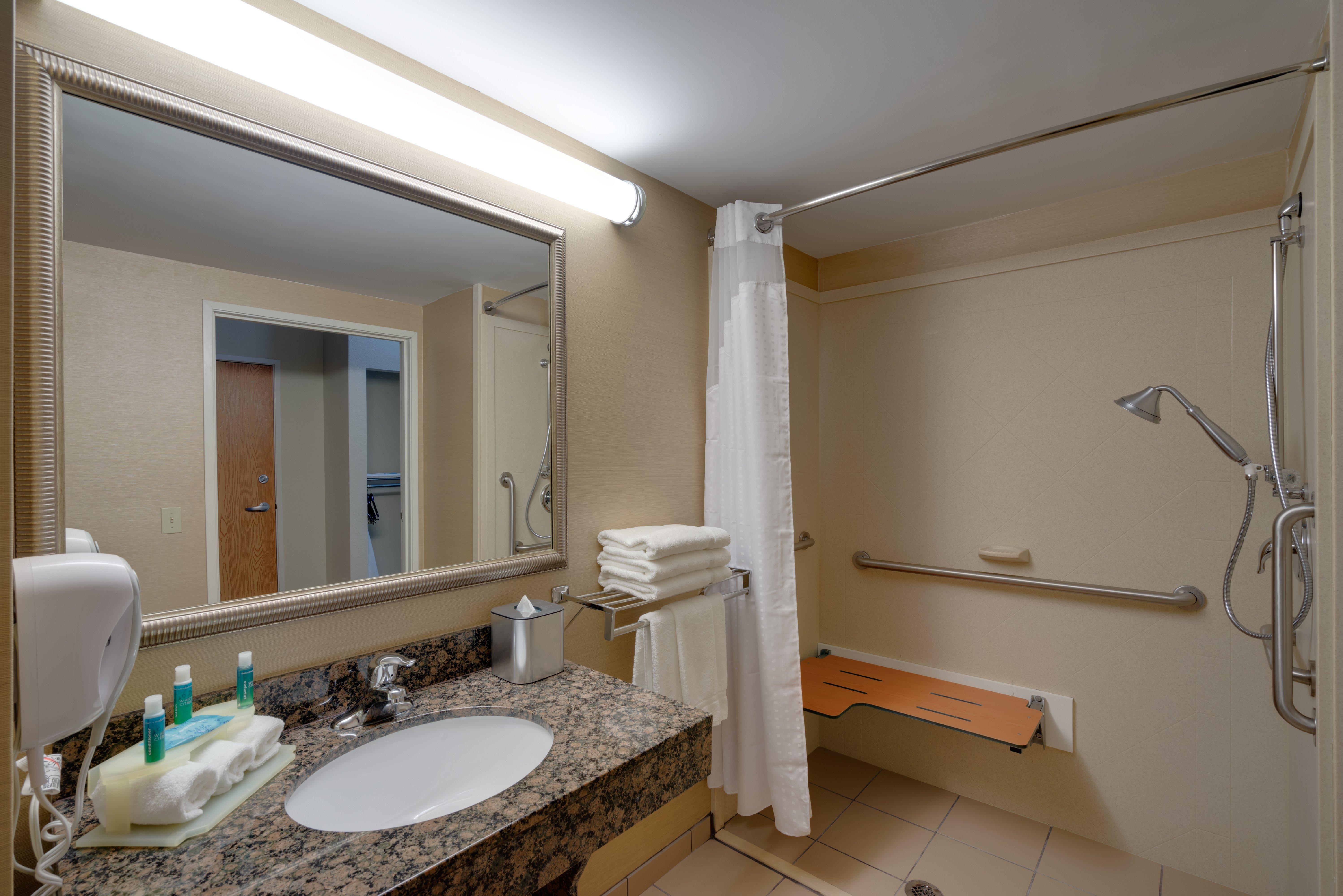 Holiday Inn Express Charles Town By Ihg Shenandoah Junction Екстер'єр фото
