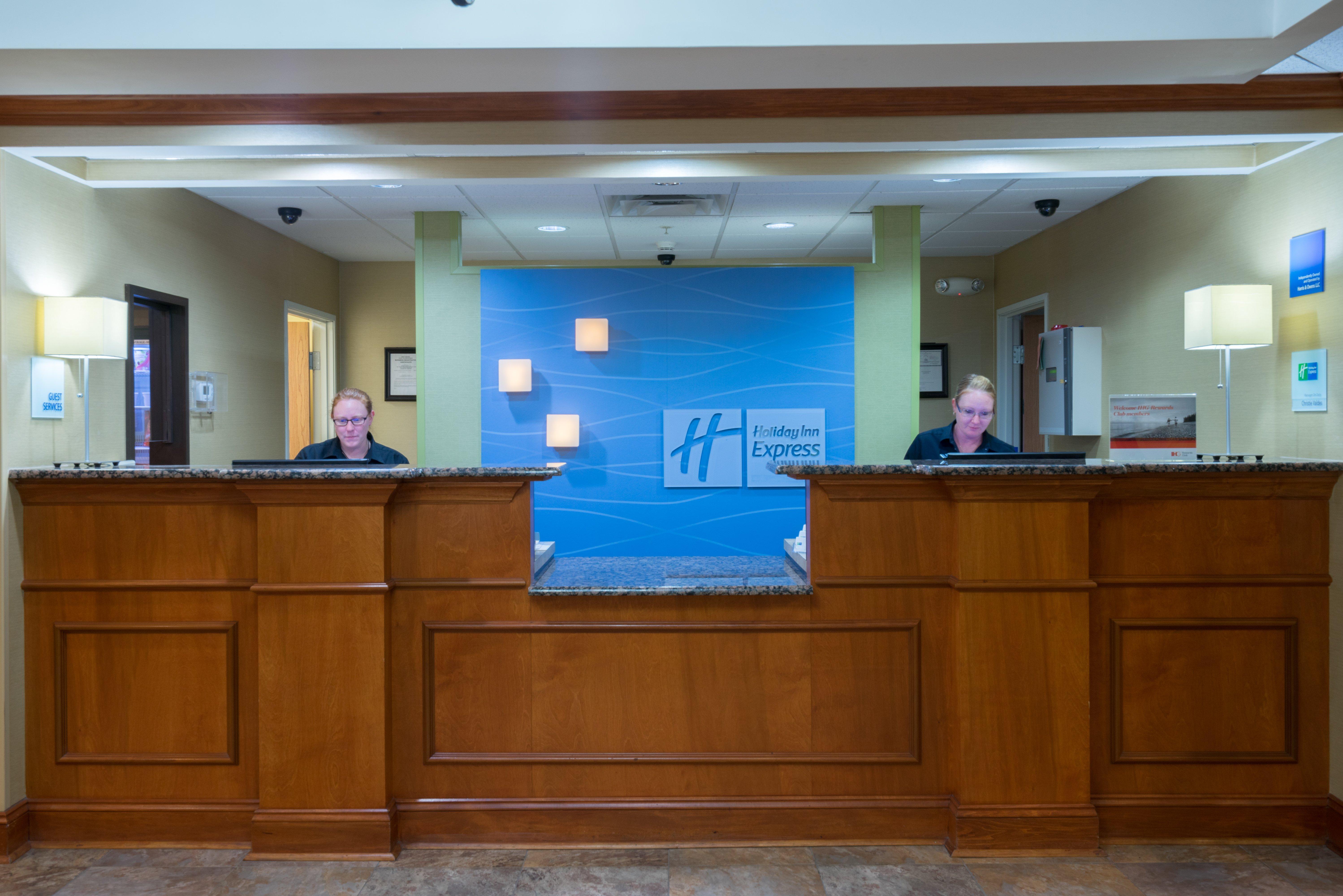 Holiday Inn Express Charles Town By Ihg Shenandoah Junction Екстер'єр фото