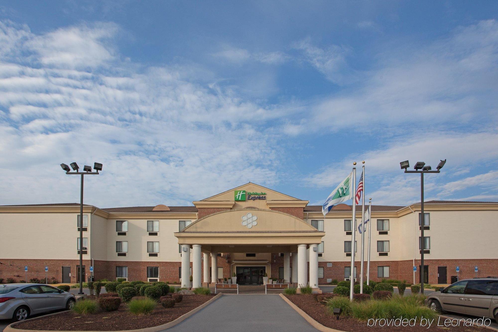 Holiday Inn Express Charles Town By Ihg Shenandoah Junction Екстер'єр фото