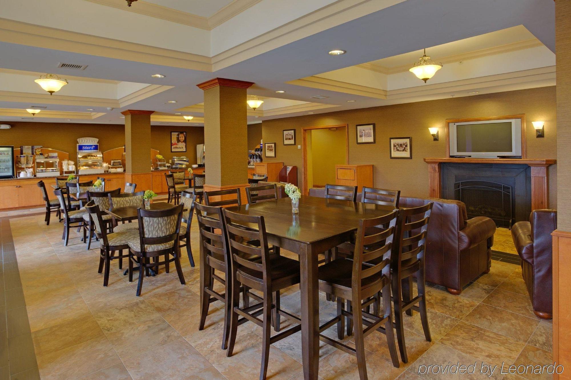 Holiday Inn Express Charles Town By Ihg Shenandoah Junction Екстер'єр фото