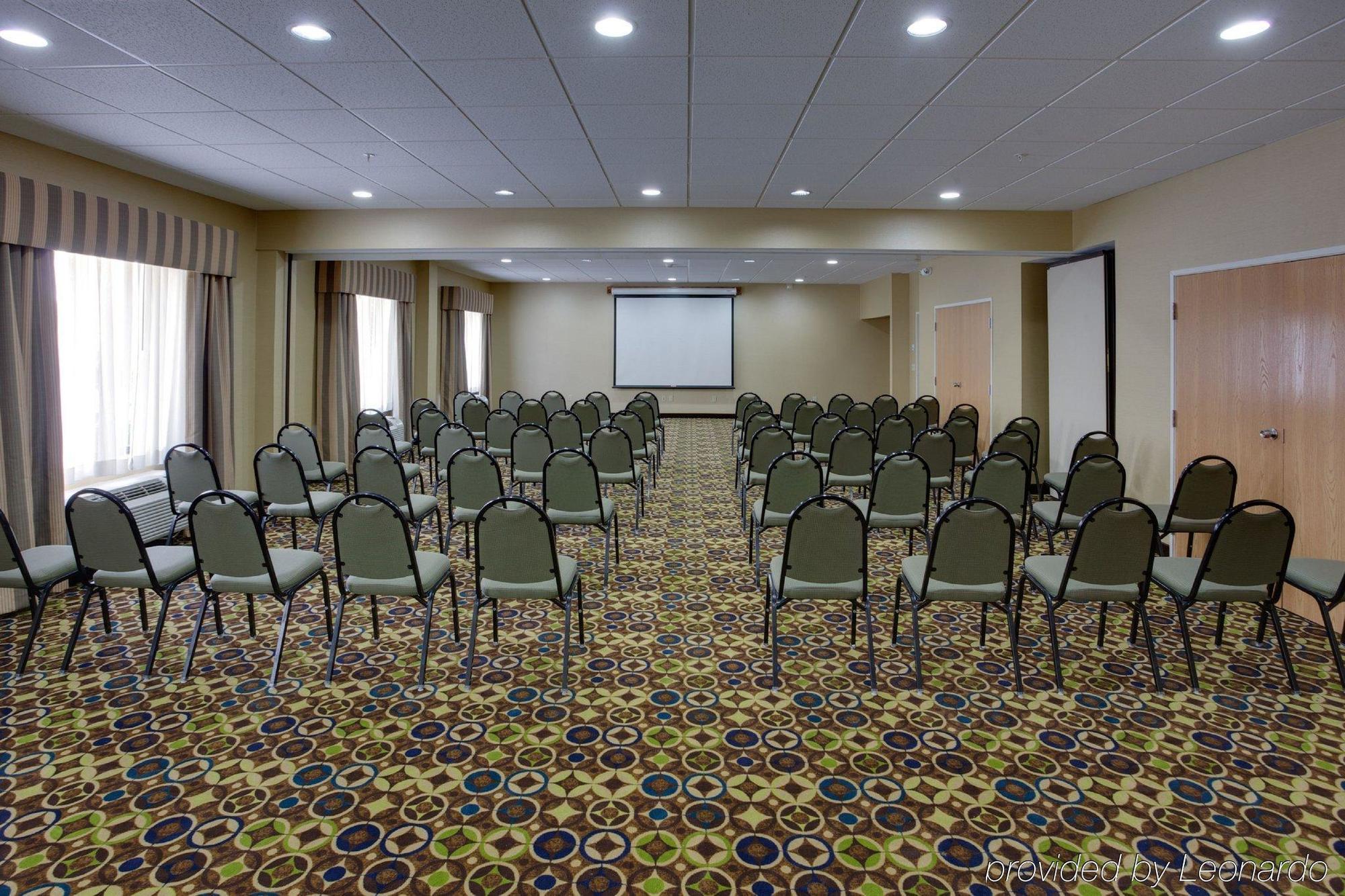 Holiday Inn Express Charles Town By Ihg Shenandoah Junction Екстер'єр фото