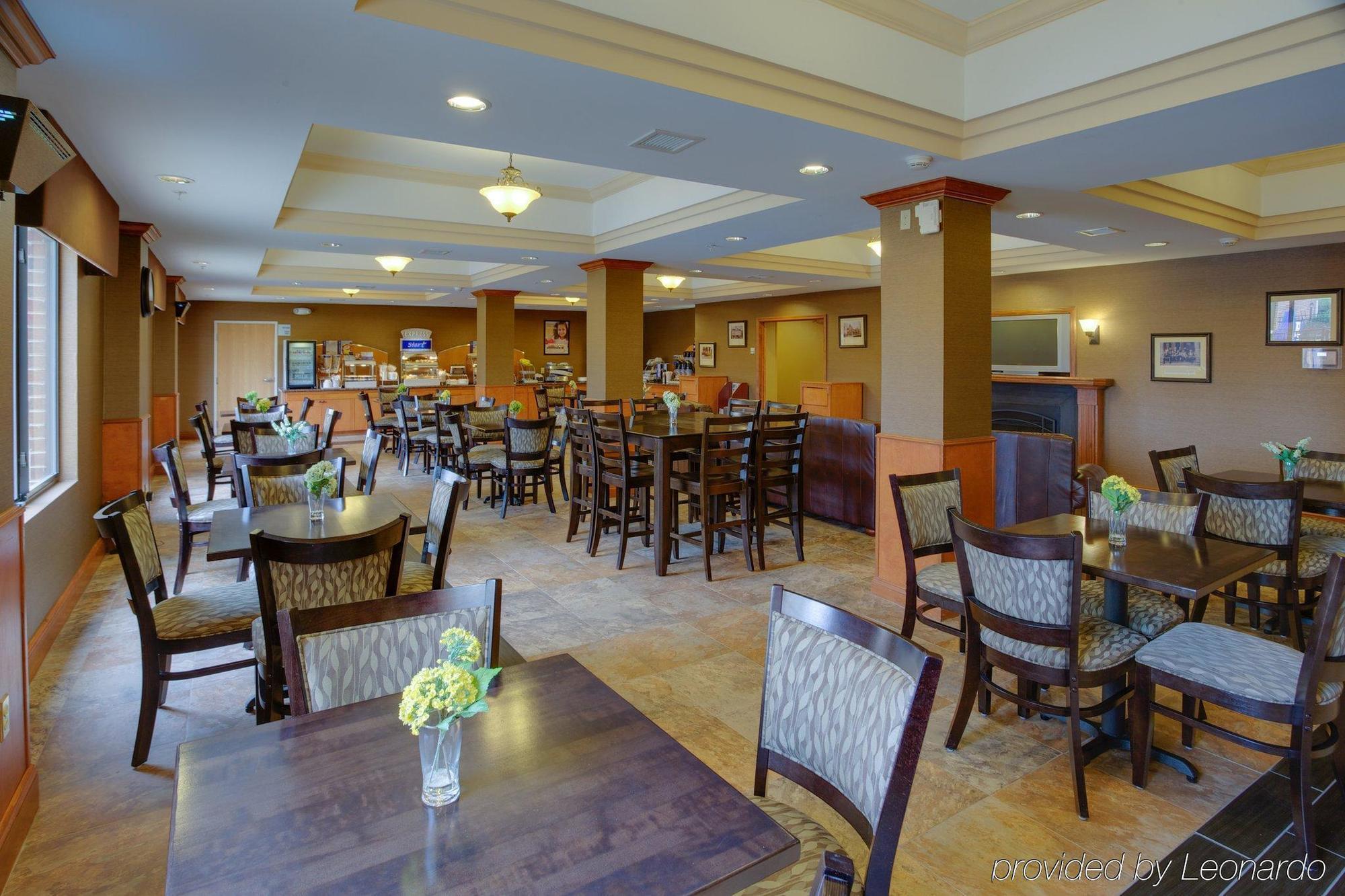 Holiday Inn Express Charles Town By Ihg Shenandoah Junction Екстер'єр фото