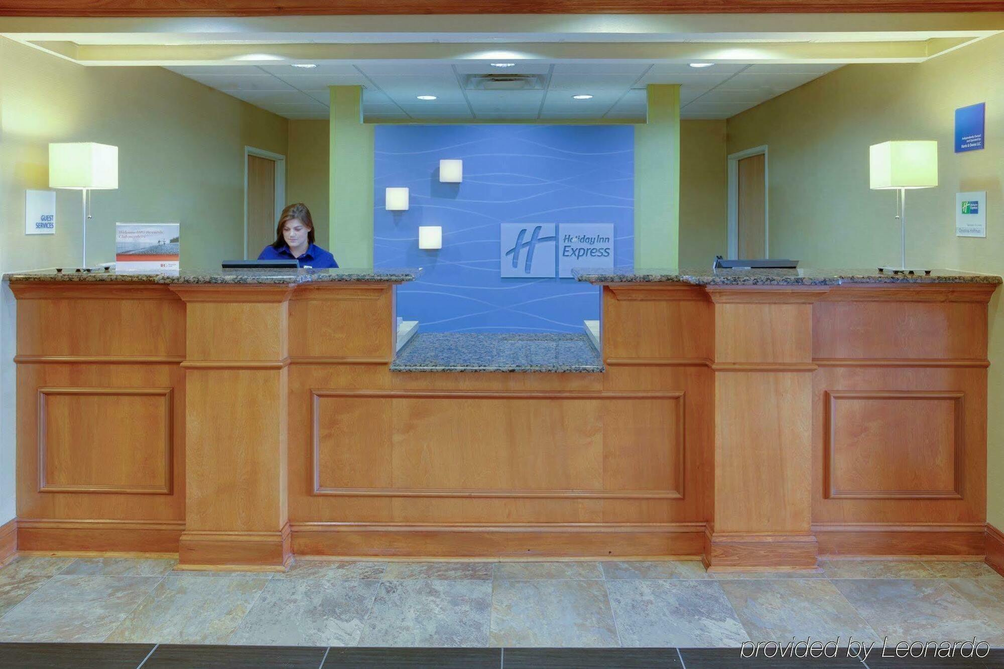 Holiday Inn Express Charles Town By Ihg Shenandoah Junction Екстер'єр фото